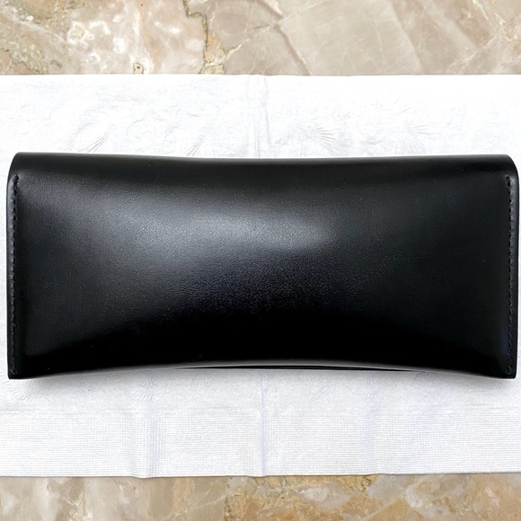 SAINT LAURENT Glasses with leather case 😎 - Picture 11 of 11